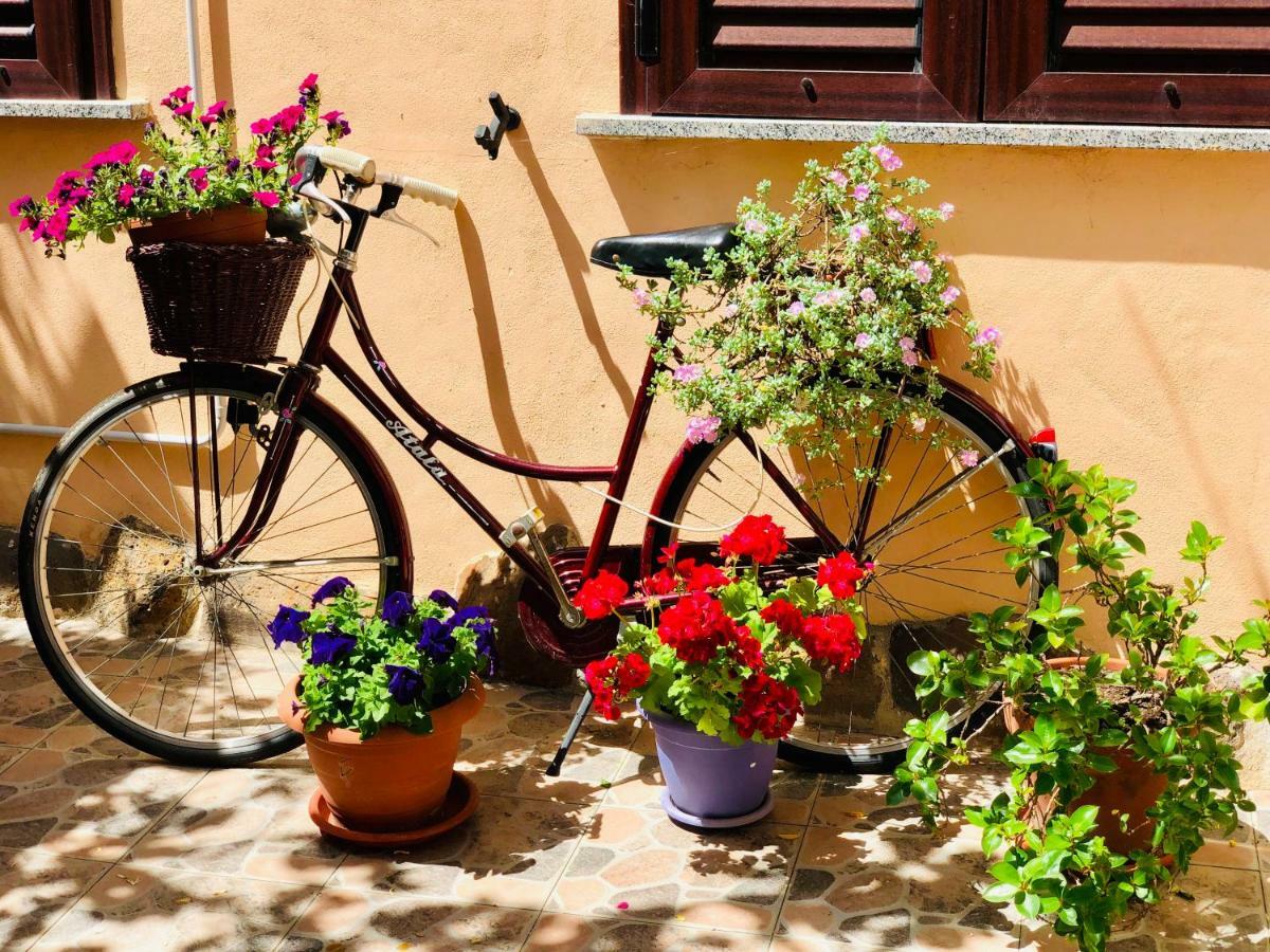 Domo All'Antico Borgo أوريستانو المظهر الخارجي الصورة